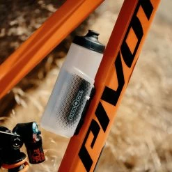 Fidlock TWIST Bottle 600 + Bike Base -Topeak Soldes fidlock 09669 CLR 20125455 TWIST Bottle 600 Bike Base 2